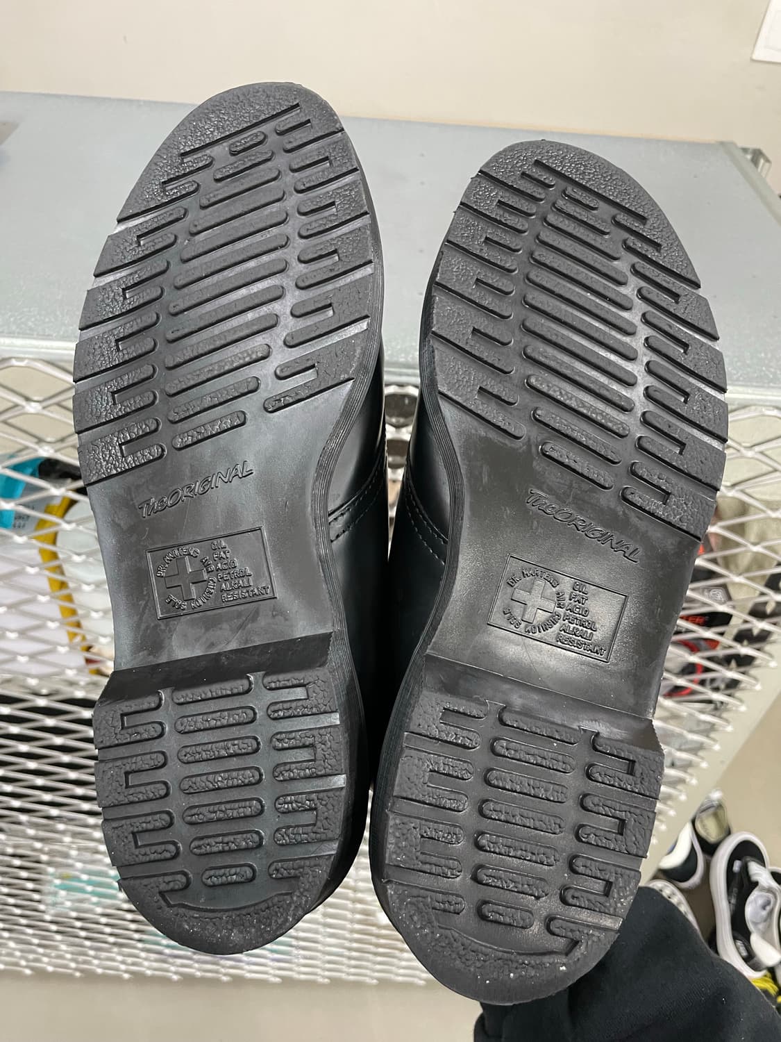 닥터마틴 모노 블랙 14345 UK9 상품이미지6