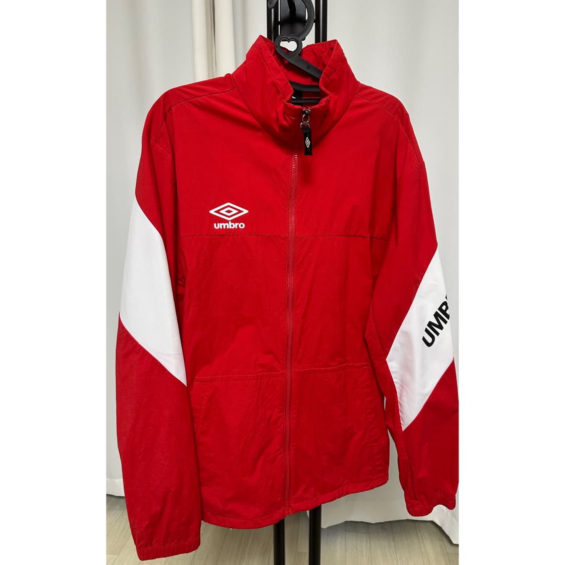 엄브로 바람막이 상품이미지1