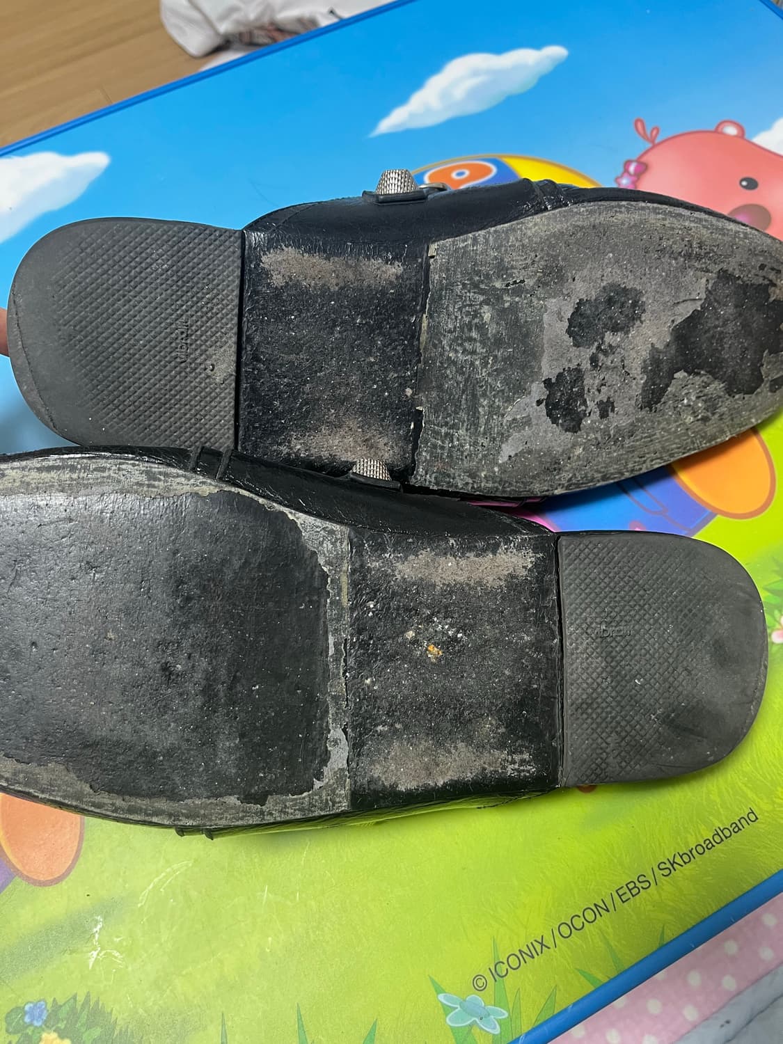 발렌시아가 코지 카골 뮬 상품이미지3