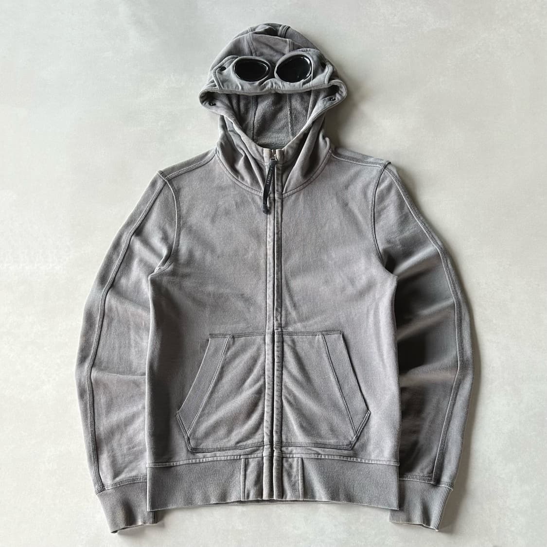 [S]씨피 컴퍼니 C.P COMPANY 고글 렌즈 후드집업 상품이미지1