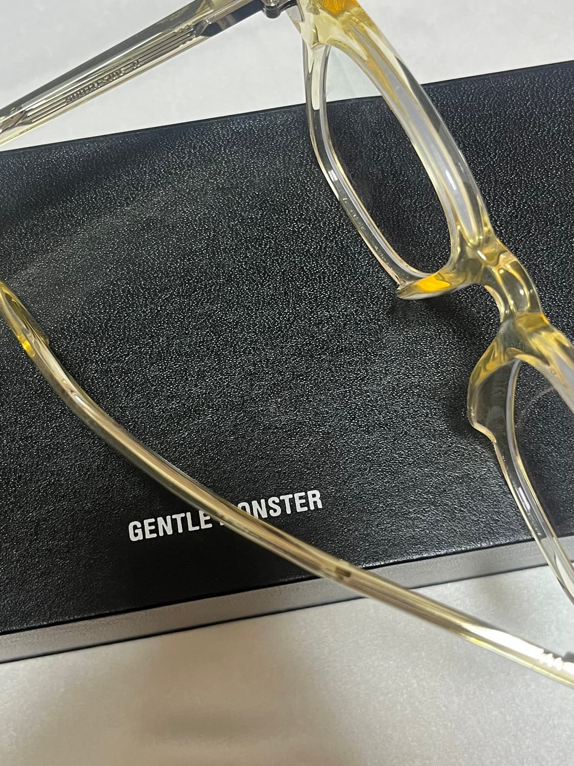 젠틀몬스터 사우스사이드 N C2 (옐로우&클리어) 상품이미지6