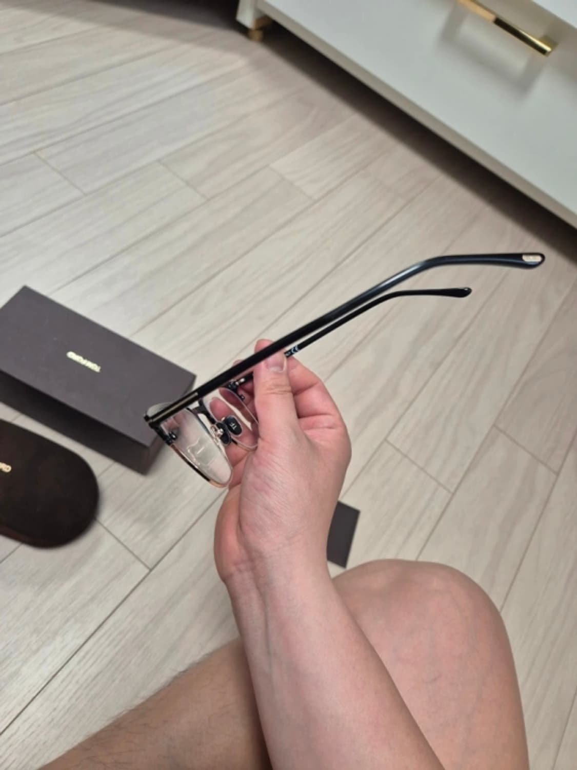 톰포드 TF5799-B 아이웨어 안경판매(실착용1회) 상품이미지3