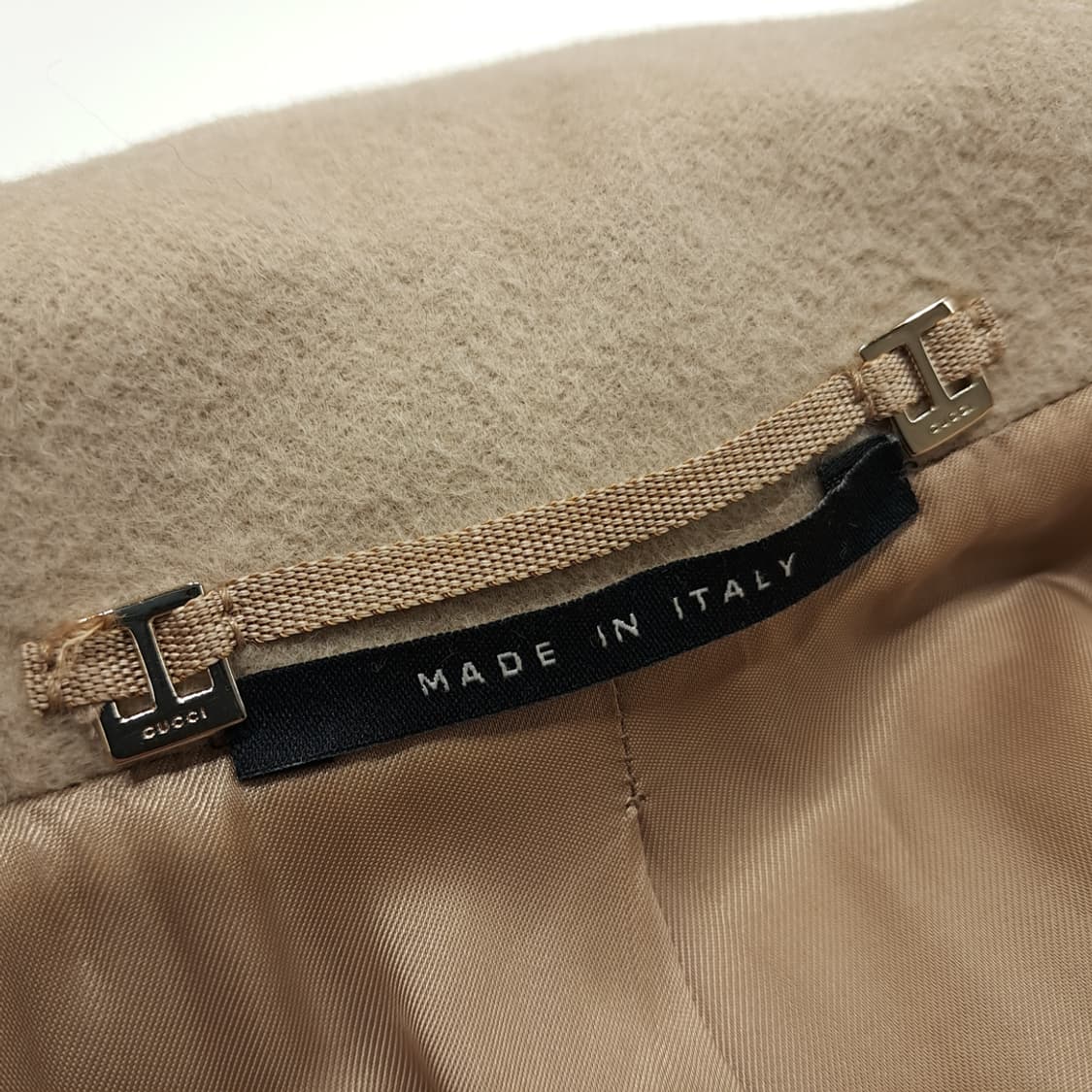 CN909 M 구찌 클래식 일본판 베이지 울 앙고라 더블 코트 상품이미지4