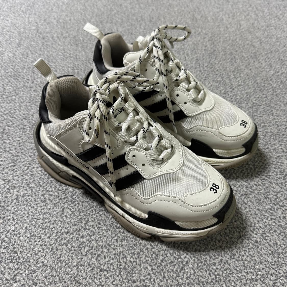 발렌시아가 x 아디다스 트리플S 250 상품이미지4