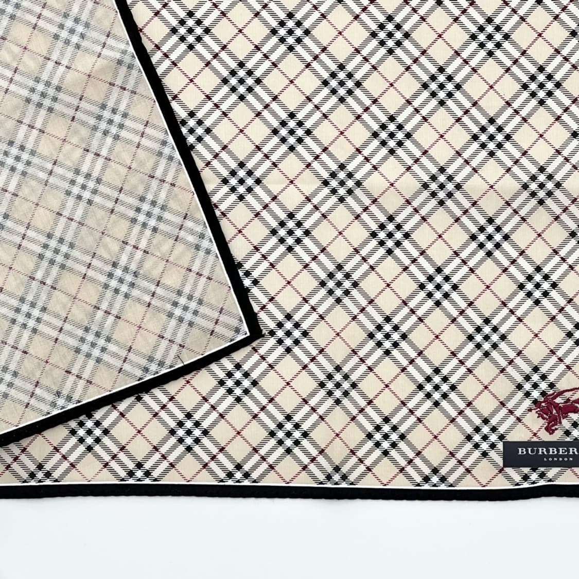 (새상품) burberry/ 버버리 쁘띠스카프 손수건 상품이미지4