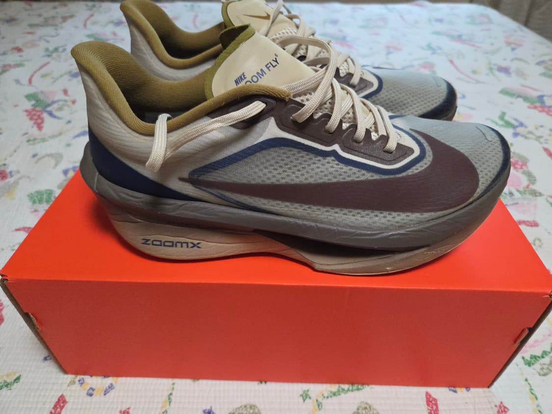 나이키 줌플라이 프리미엄 260사이즈 상품이미지2