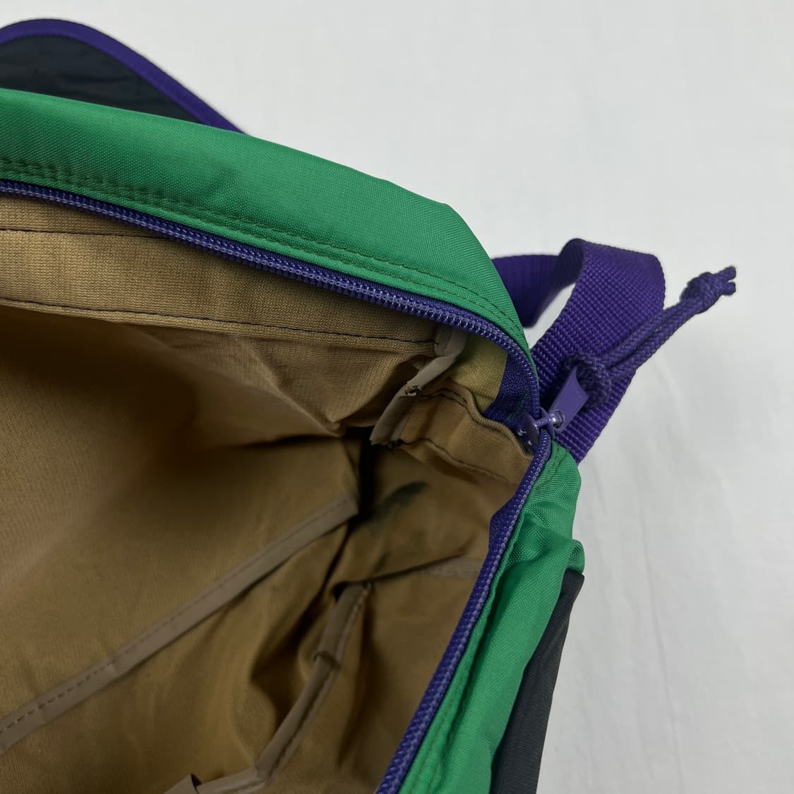 90‘s 유나이티드컬러스오브베네통 benetton 크로스백 가방 상품이미지5