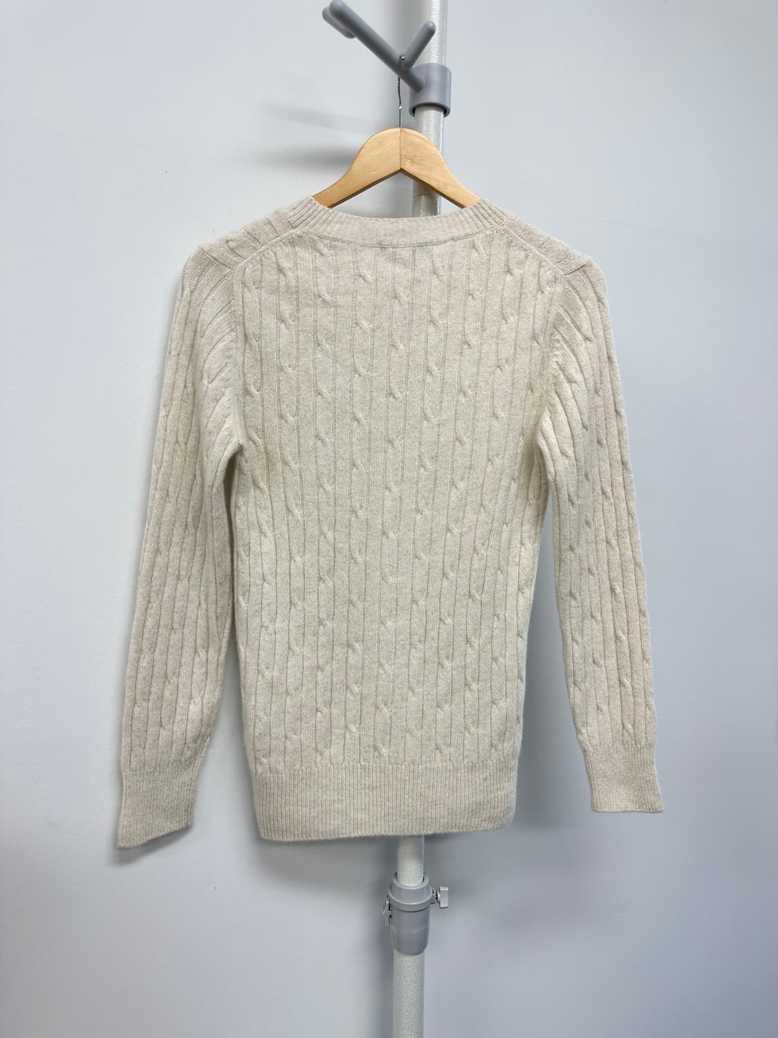 마가렛호웰 캐시미어 울 꽈배기 니트 상품이미지5