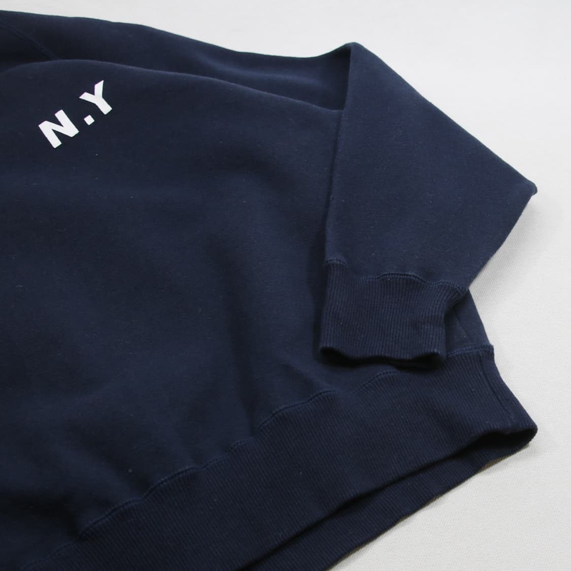 (착용컷) PLUVIOUS 뉴욕 스웻 셔츠 (남성용 95-98) 상품이미지7