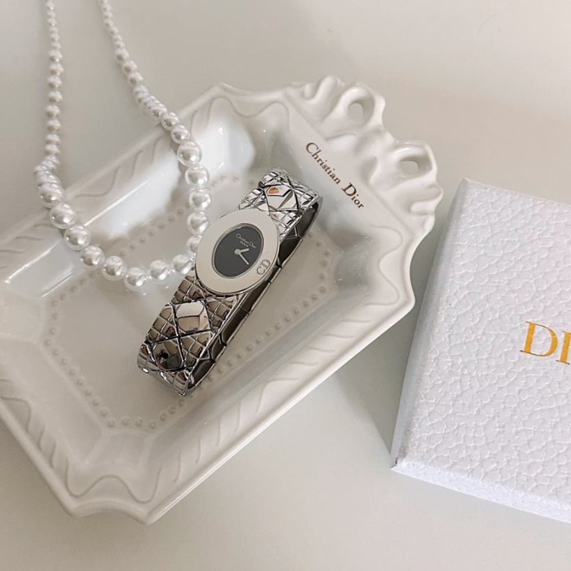 [디올 시계] 디올 레이디 까나쥬 메탈 워치 상품이미지1