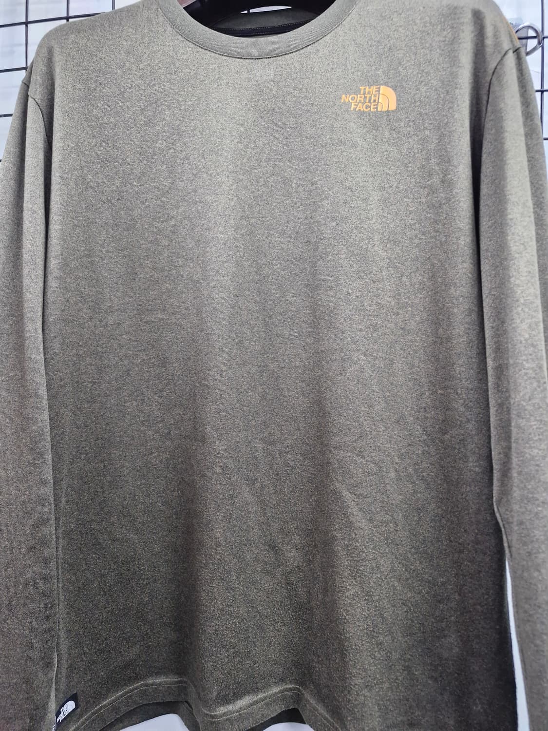 110XXL 노스페이스 스퀘어 라길란 기능성 긴팔티 카키. 상품이미지5