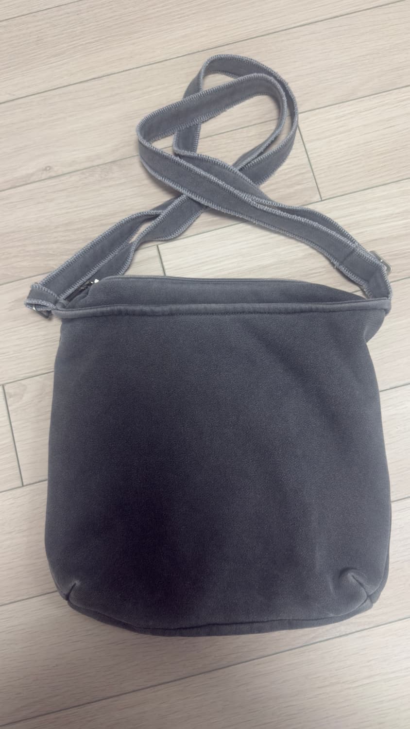 아이앱스튜디오 피그먼트백 상품이미지3