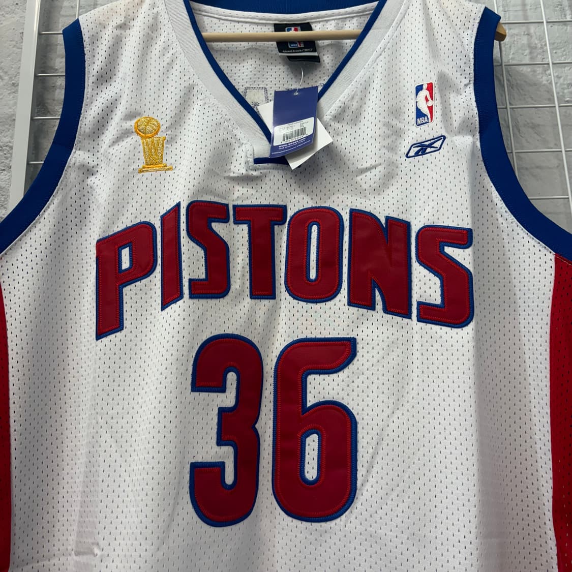 NBA X 리복 디트로이트 피스톤즈 유니폼 슬리브리스 2XL 상품이미지5