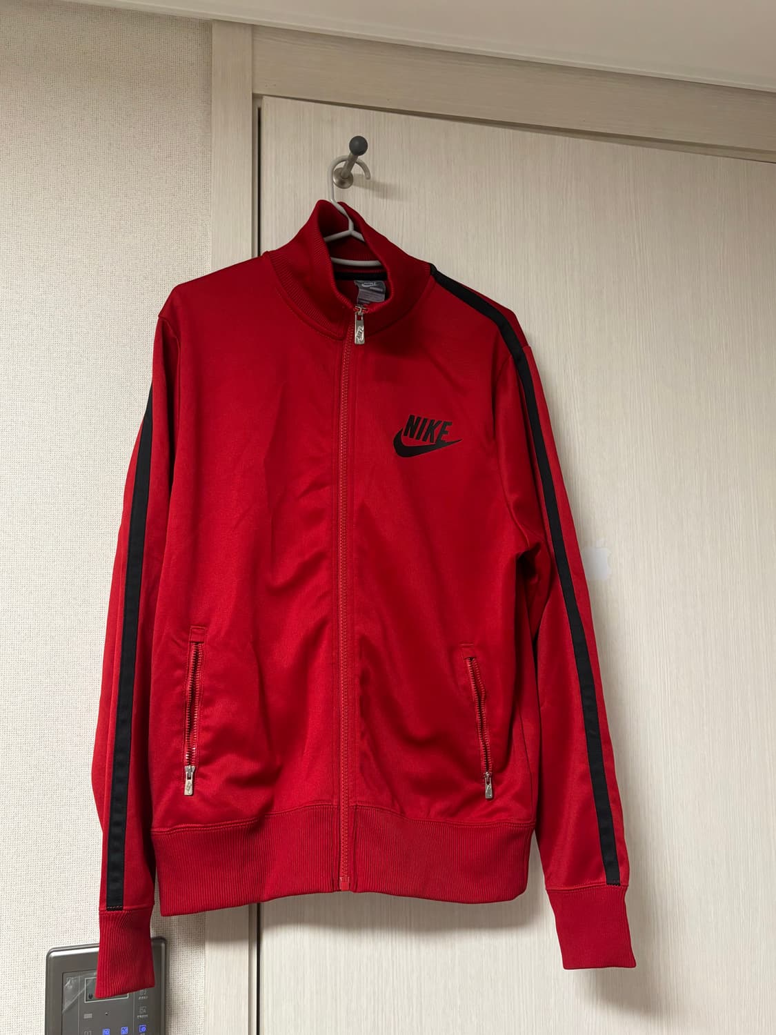 나이키 트랙탑 상품이미지1