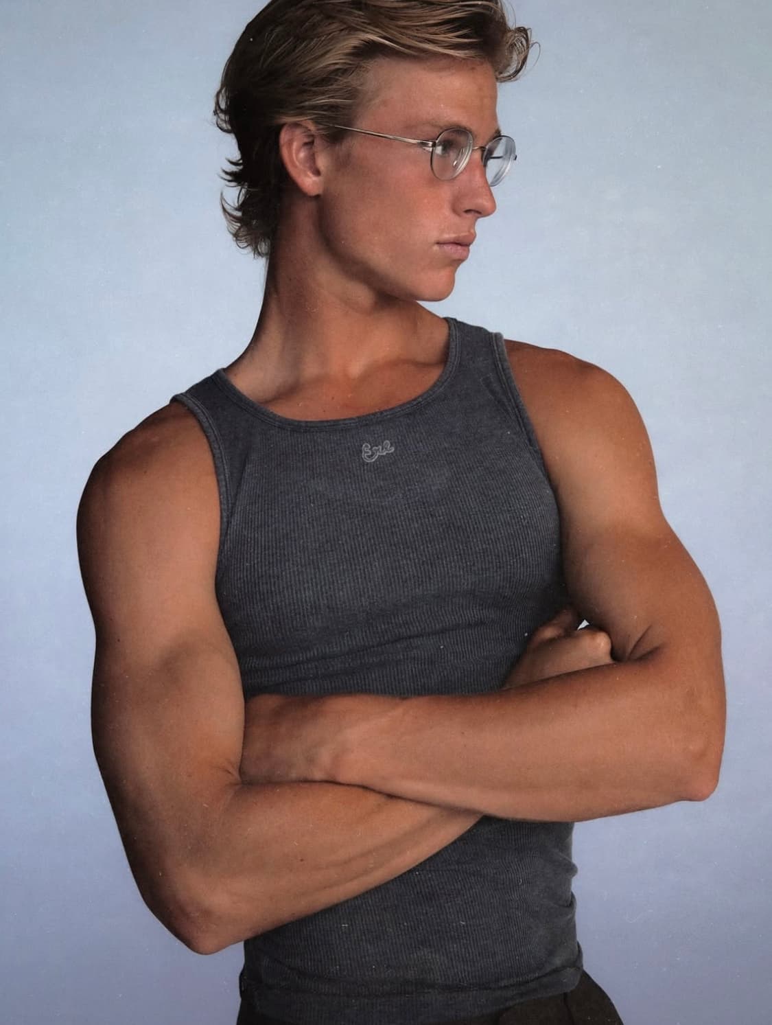 [S,M,L,XL]이알엘 ERL 26ss 슬리브리스 탑 상품이미지1