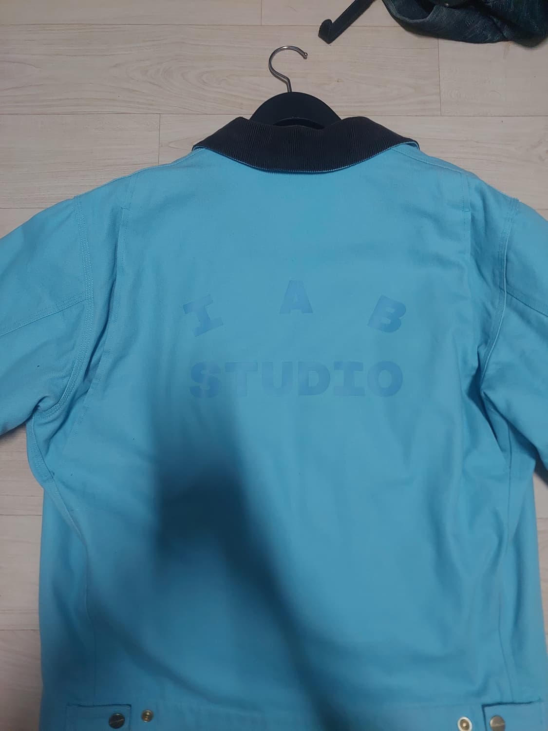 칼하트 WIP X 아이앱 스튜디오 OG 디트로이트 자켓 밀키 블루 상품이미지2