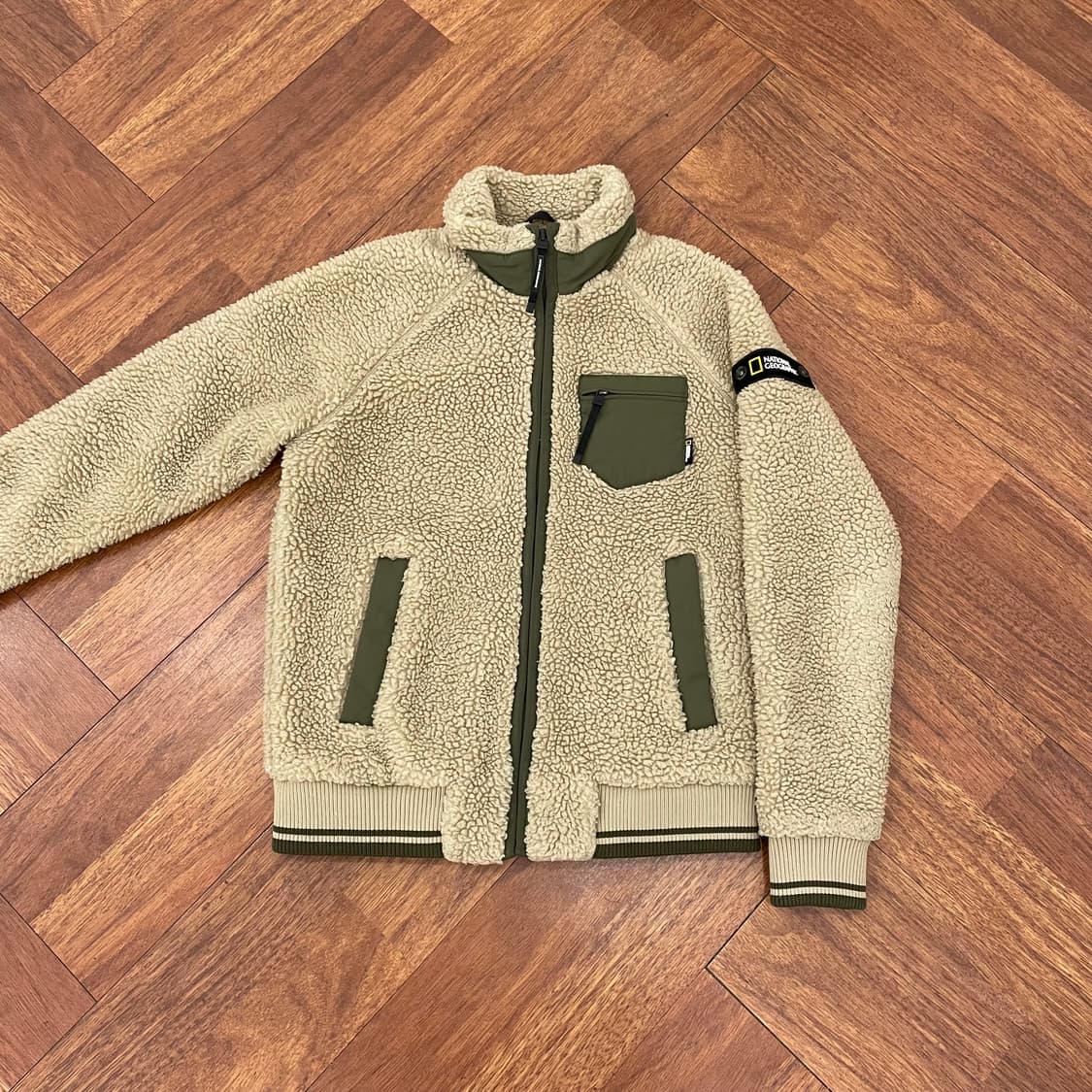 네셔널지오그래픽 뽀글이 플리스 자켓  상품이미지2