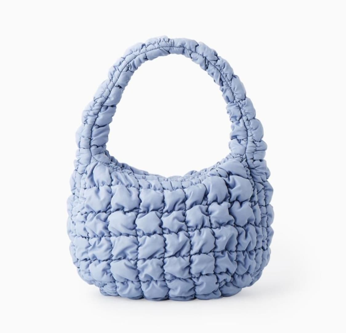 cos 퀼티드 구름빵 백 스카이블루 상품이미지4