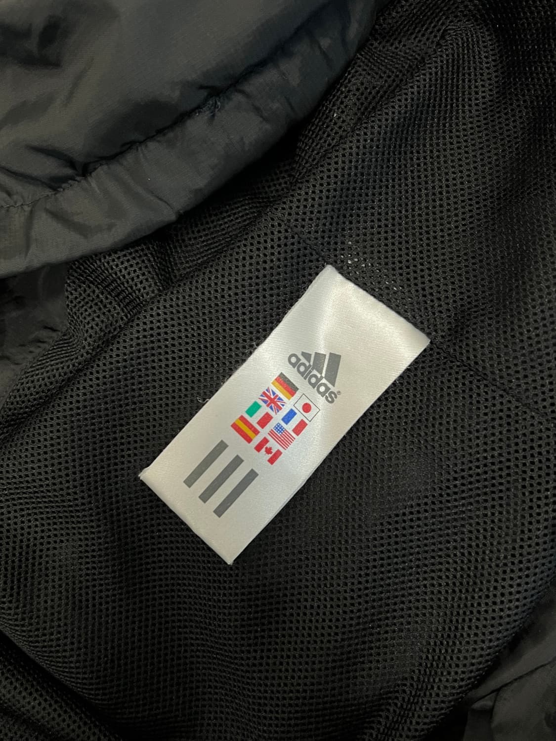 (95) 아디다스 올드스쿨 삼선 우븐 바람막이 블랙 상품이미지4