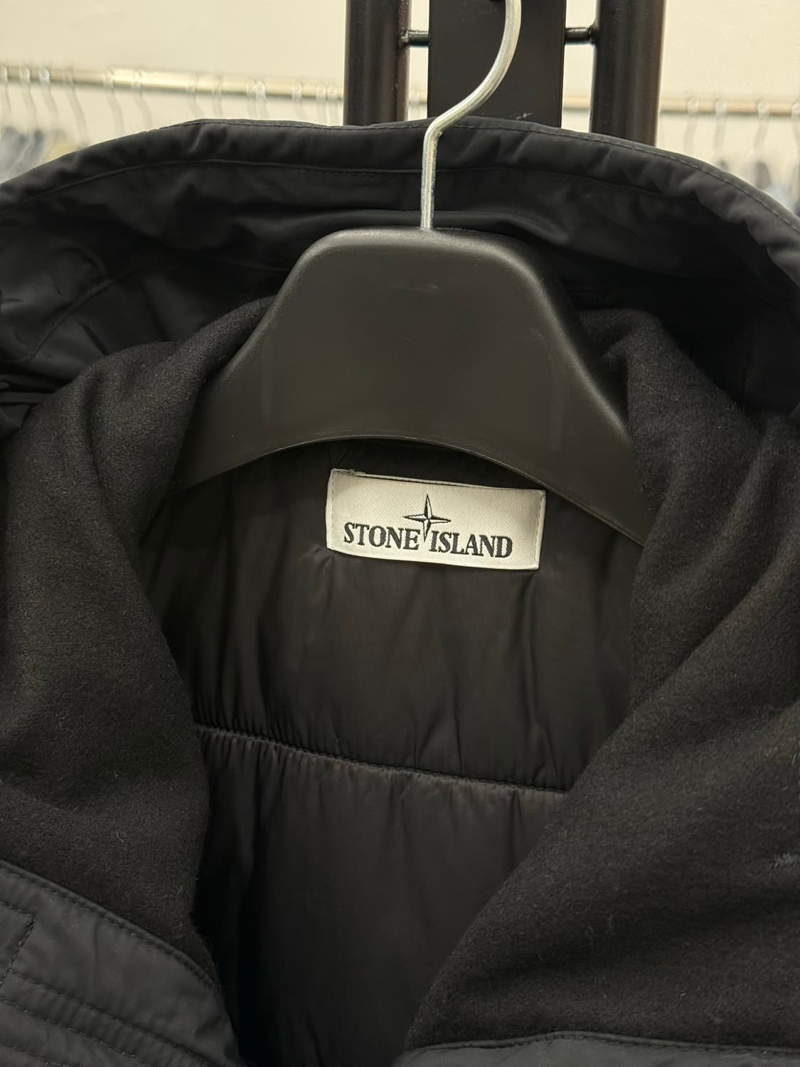 [M] 스톤아일랜드 마이크로랩스 프리마로프트 패딩 상품이미지4