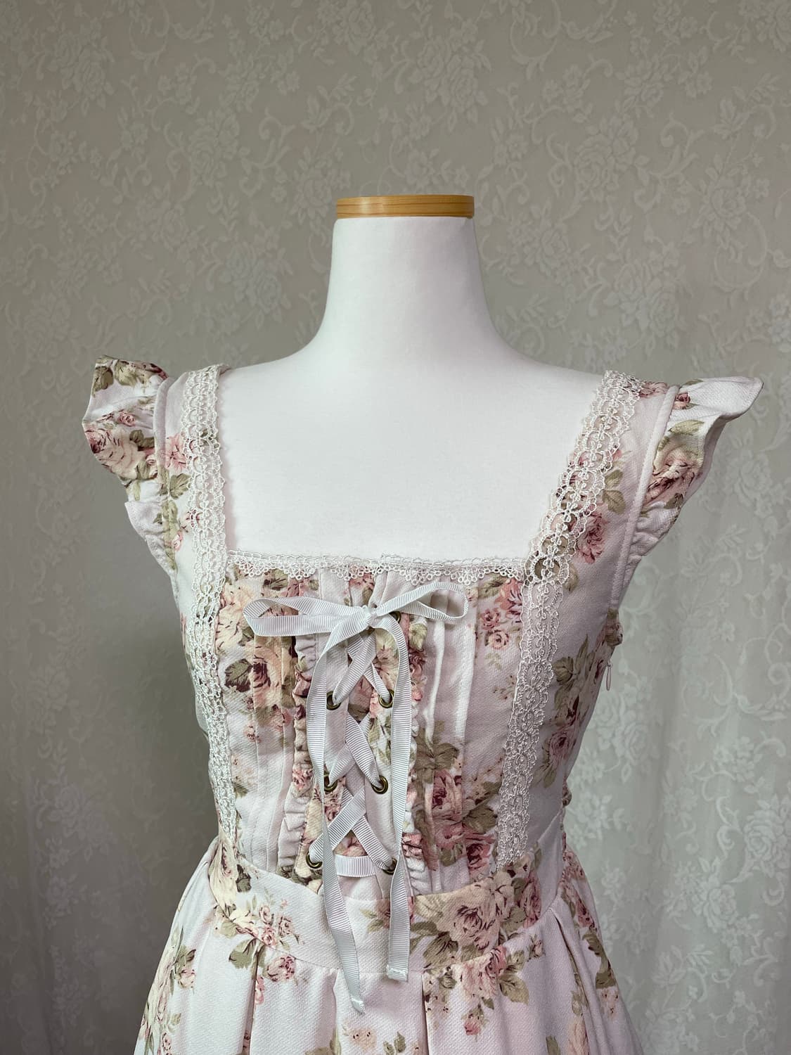 LIZ LISA 로즈 플로럴 레이스업 원피스(무배) 상품이미지2