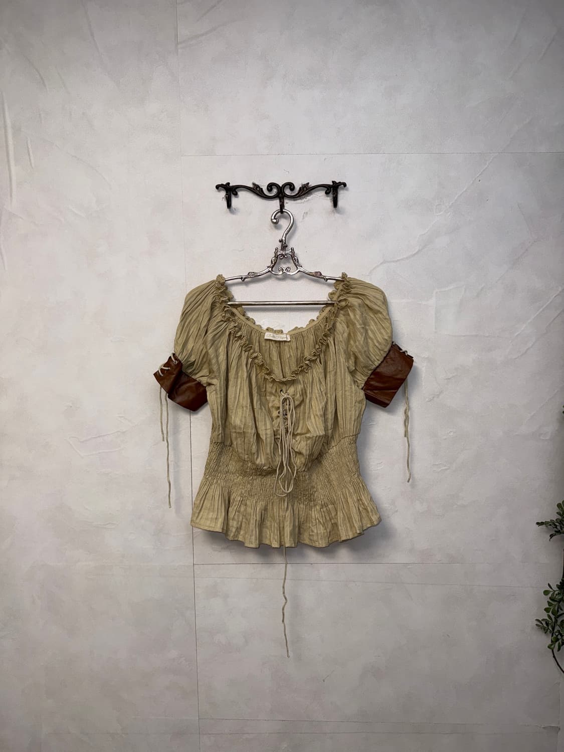 Beige bohemian western laceup 오프숄더 bl 상품이미지1