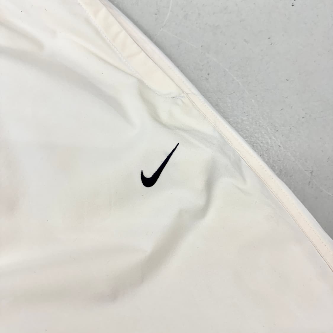 나이키 00s 스우시 올드스쿨 와이드 바람막이 트랙팬츠 상품이미지3