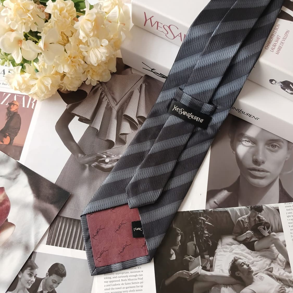 입생로랑 실크 그레이 스트라이프 넥타이 9.7cm A등급 A19083
 상품이미지4