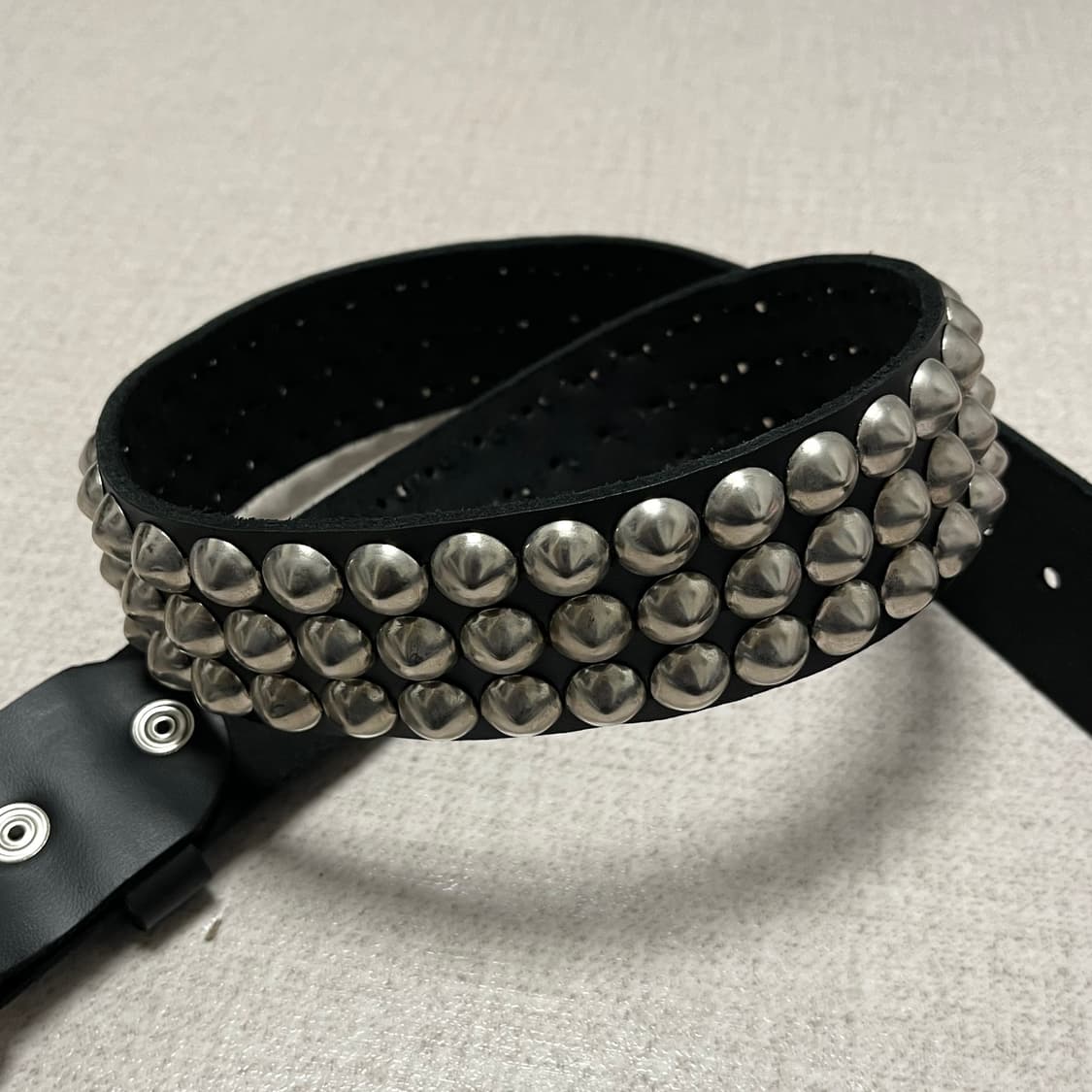 Studded Leather belt 상품이미지1