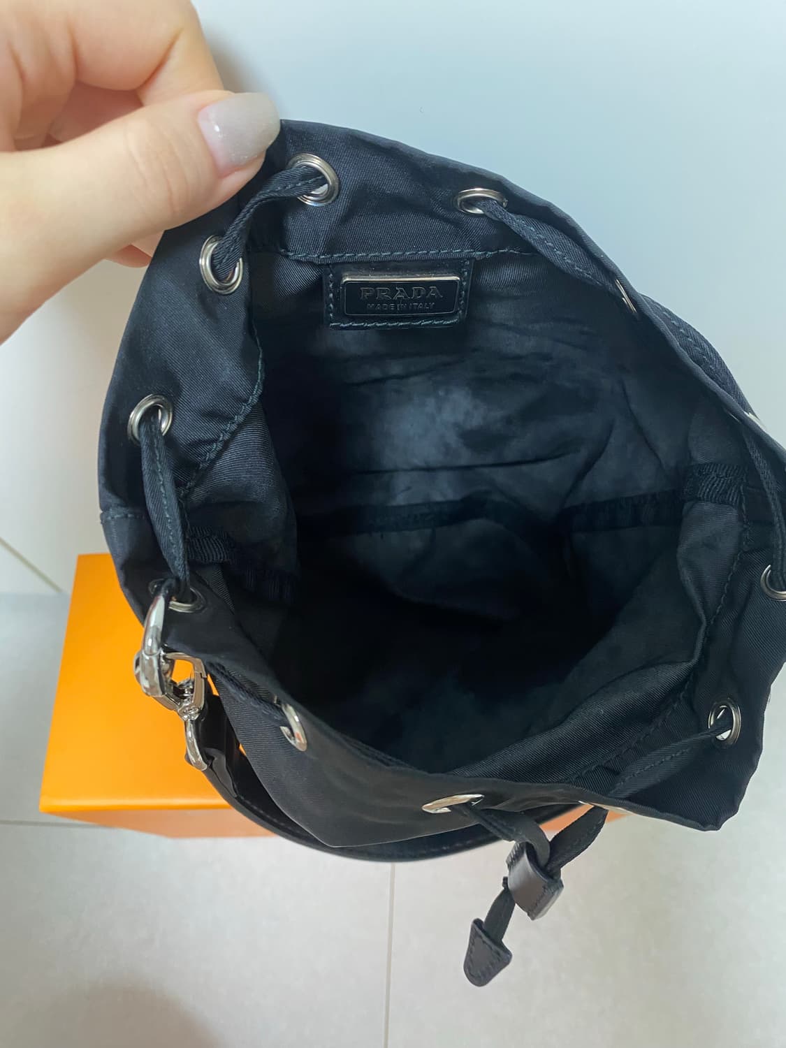 프라다 포코노 버킷 파우치백 정품 상품이미지7