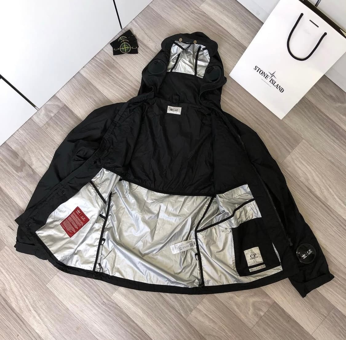 CP 컴퍼니 X 아디다스 콜라보 자켓 상품이미지9