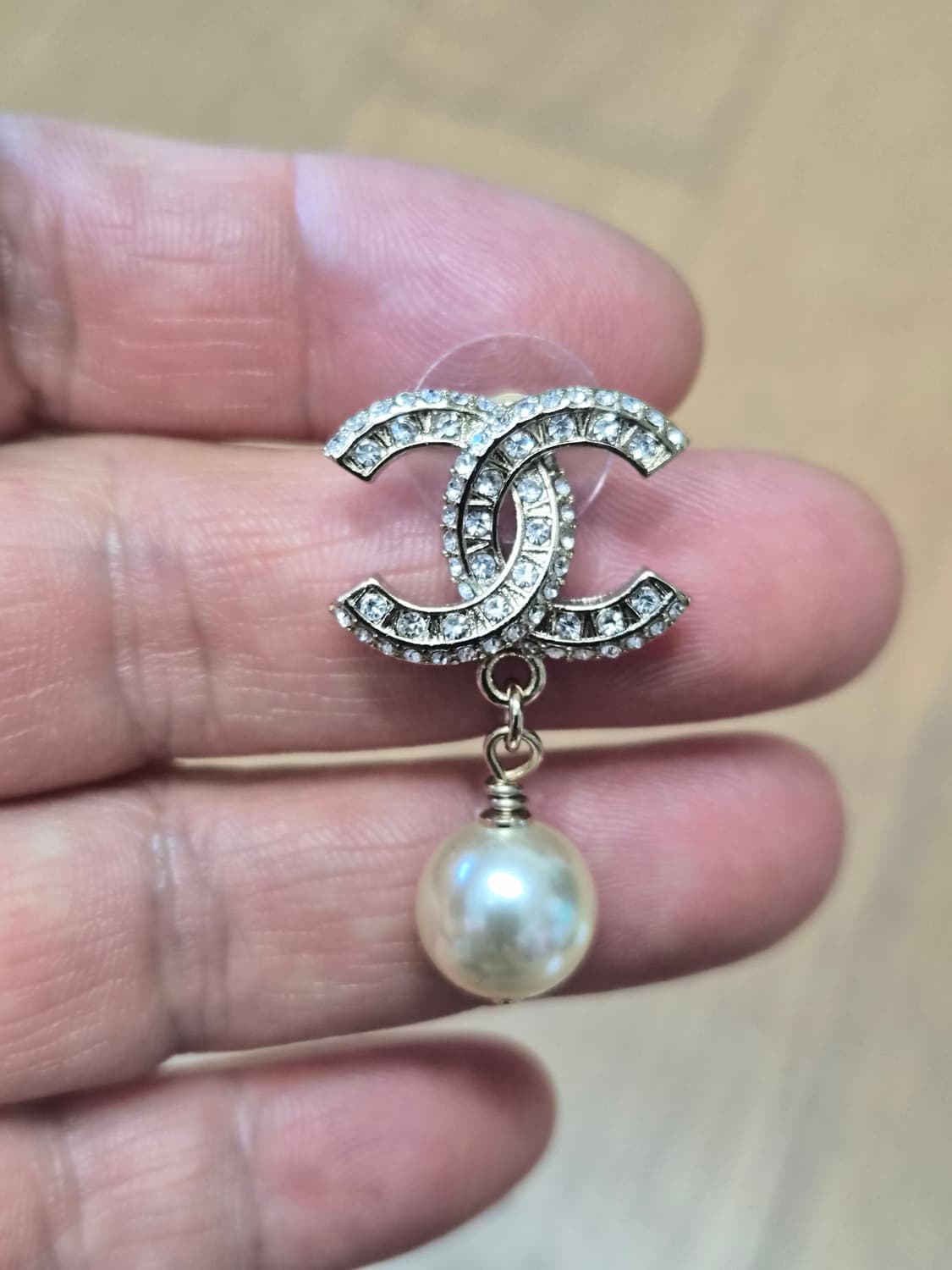(정품) 샤넬 크리스탈 CC로고 진주 드롭 귀걸이 (명품 여성 목걸이 팔 상품이미지3