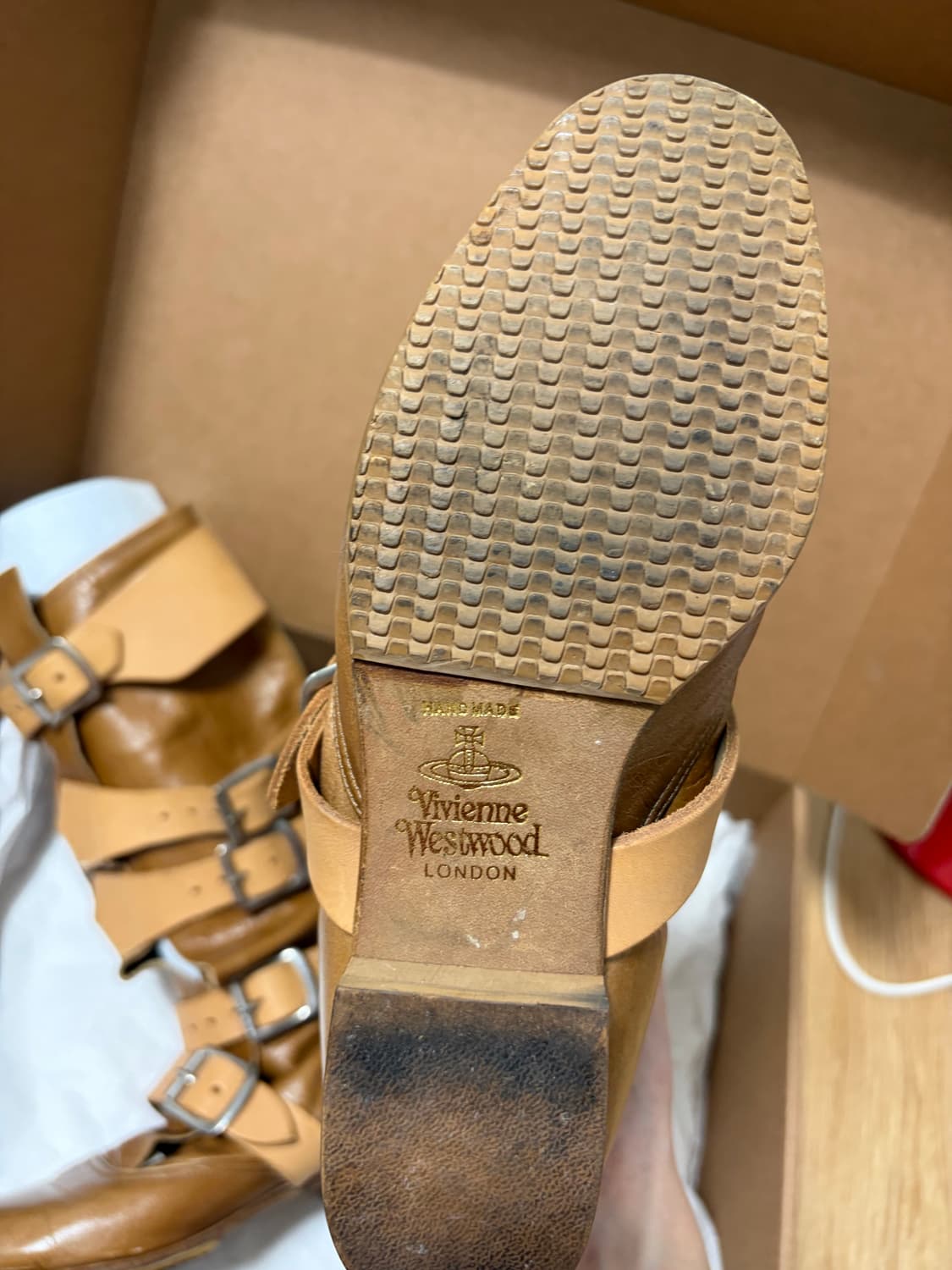Vivienne westwood 브라운 레더 버클 부츠 상품이미지6