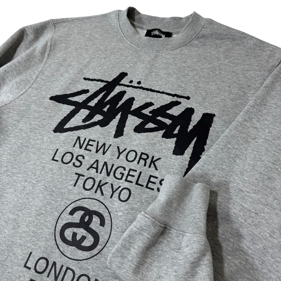 정품 스투시 월드투어 그레이 맨투맨 상품이미지2