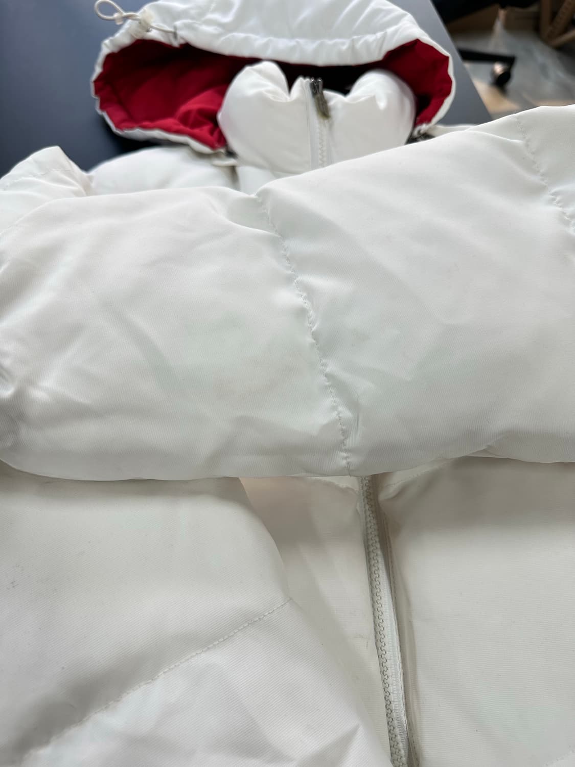 나이키 뉴챔프 스우시 패딩 화이트 상품이미지5