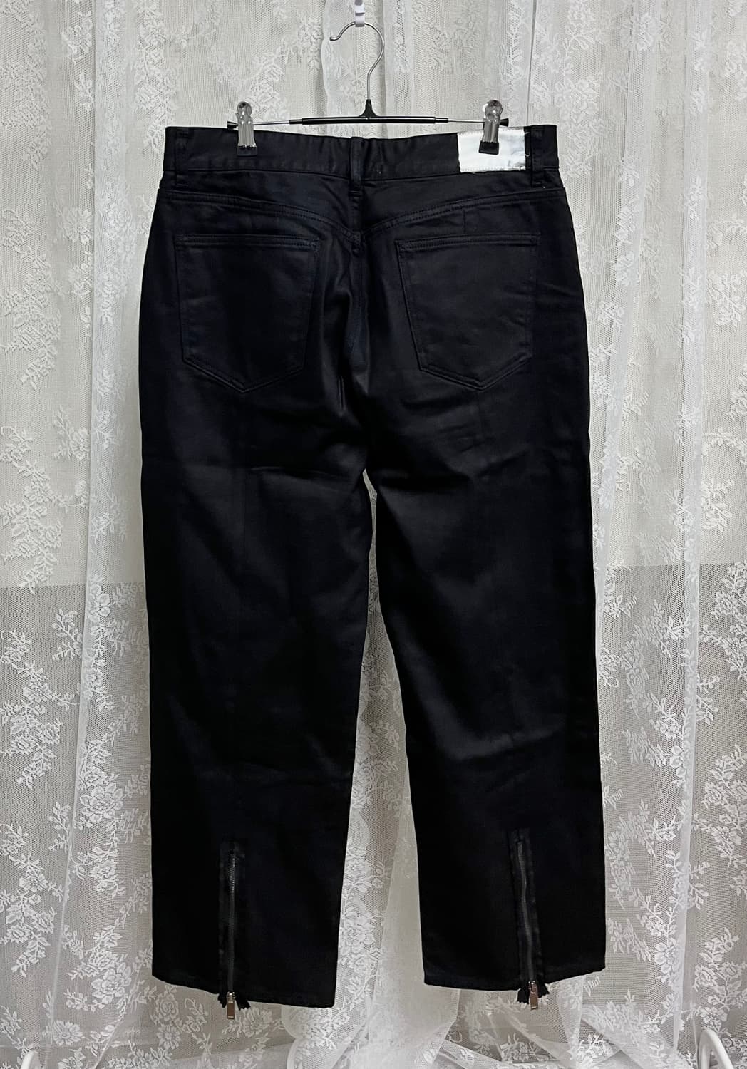 48) 메종미네드 백 지퍼 데님 트라우저 블랙 상품이미지2