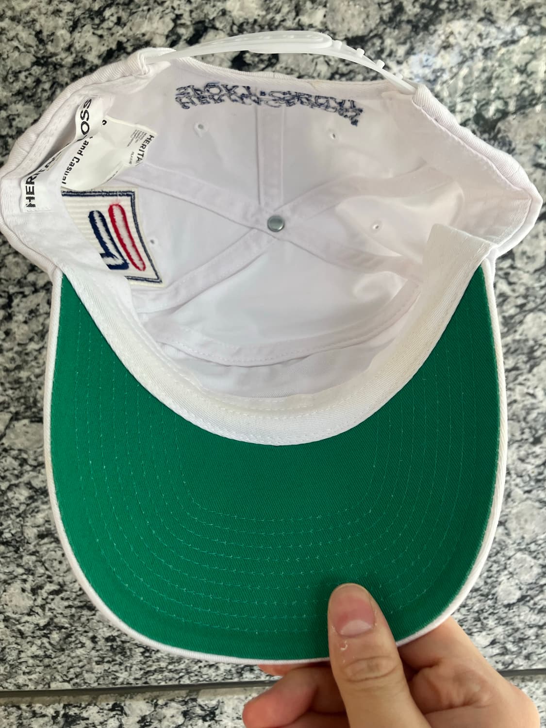 헤리티지플로스 x 필라 화이트 볼캡 캡 모자 상품이미지3