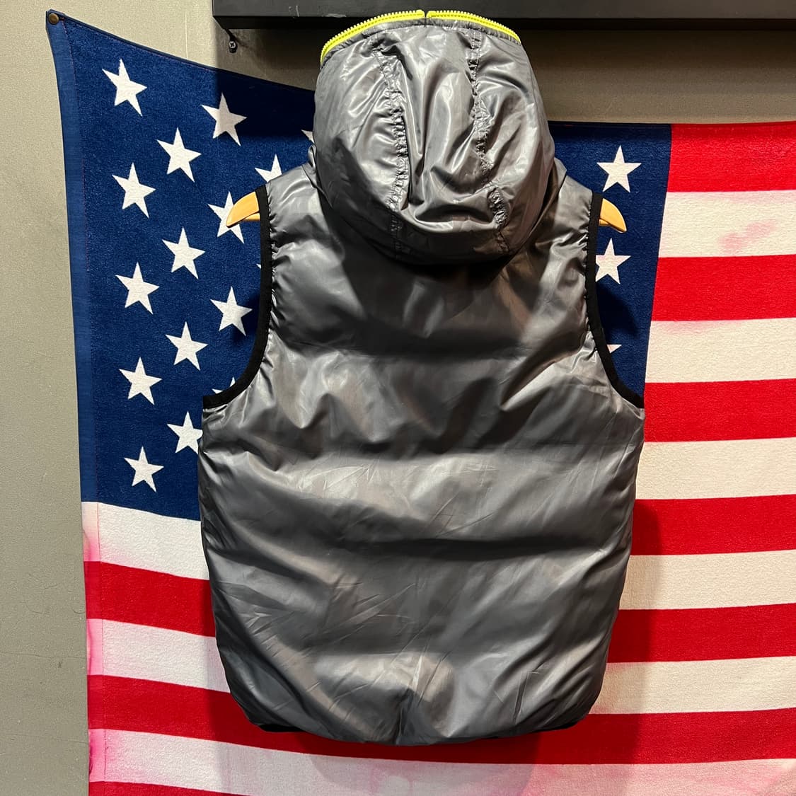 데상트 리버시블 덕다운 패딩조끼 상품이미지4