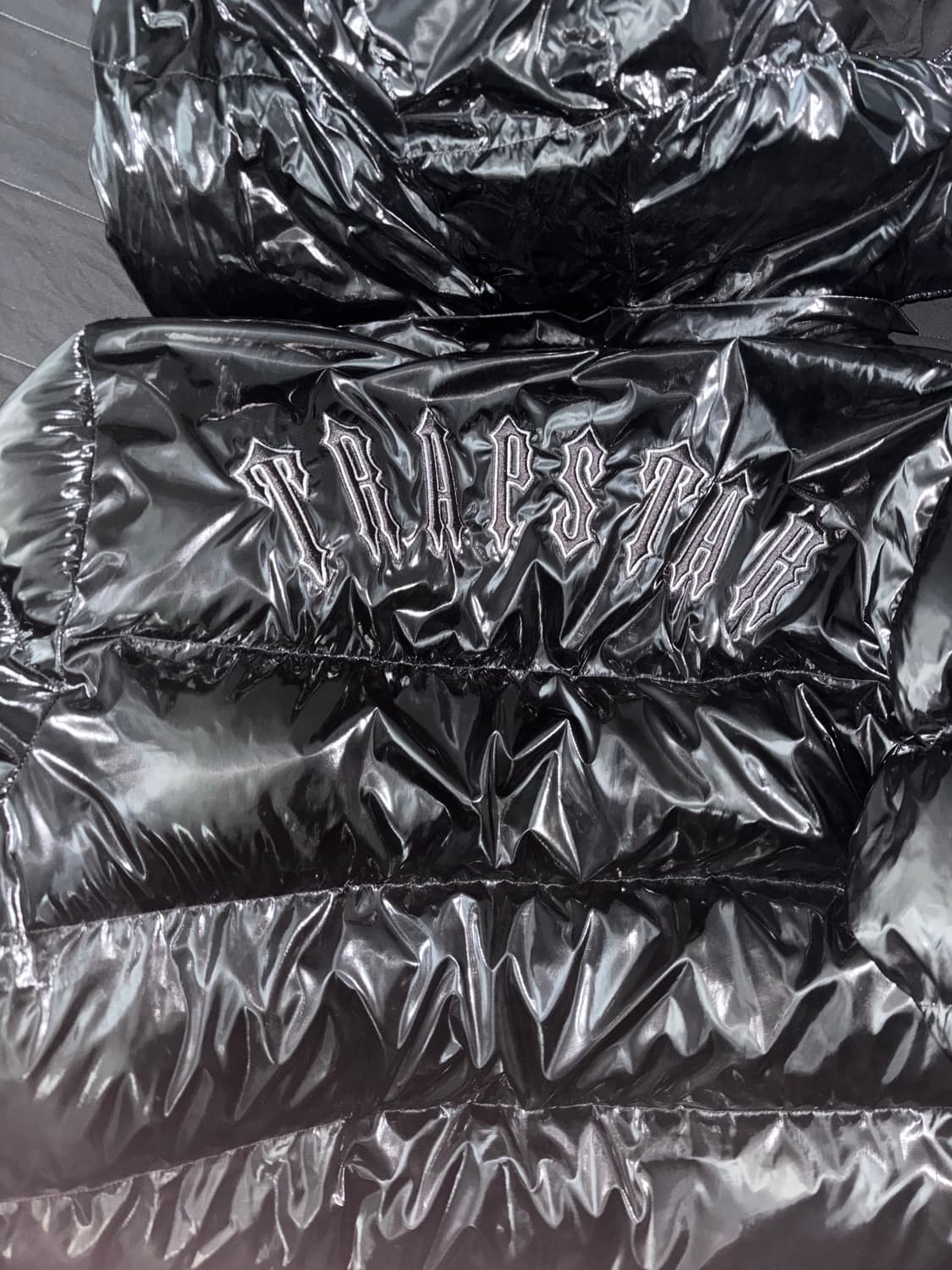 정품 트랩스타 아이언게이트 패딩 판매합니다 택o 상품이미지3