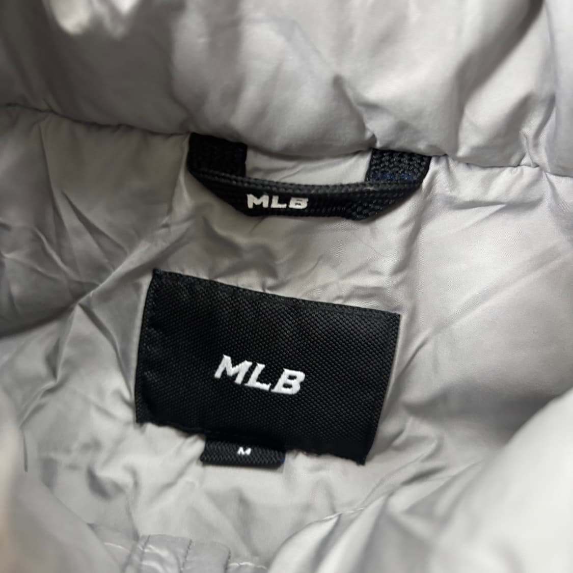 MLB 보스턴 그레이 빅로고 푸퍼 패딩 상품이미지4