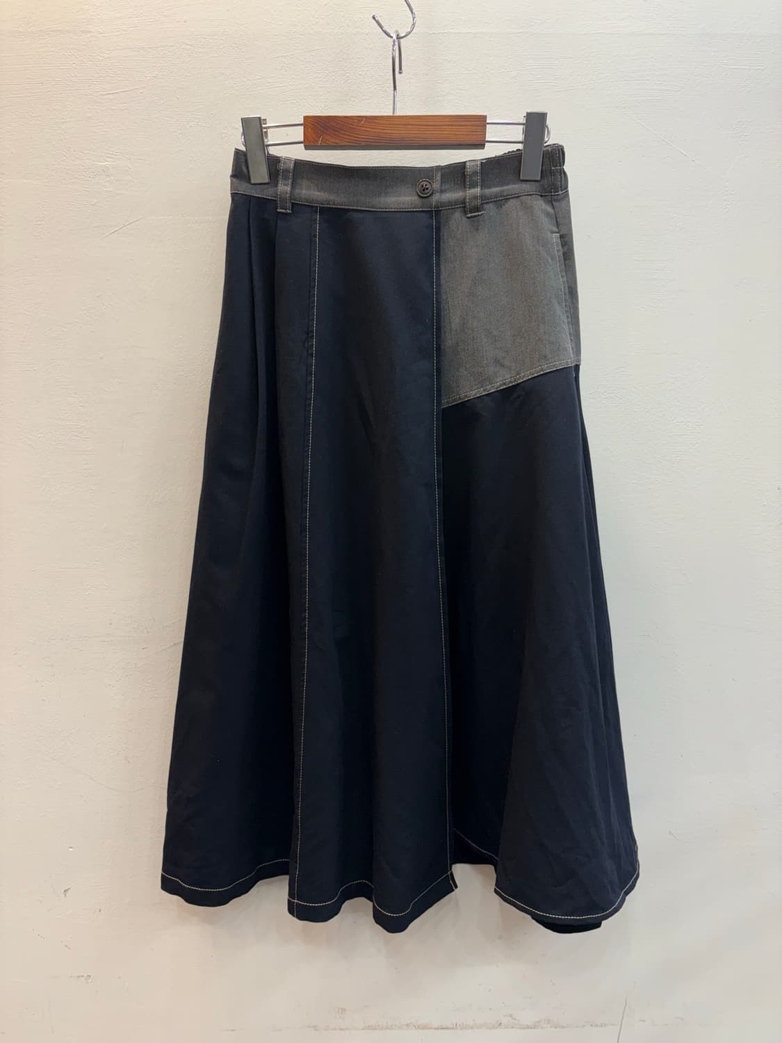 네이비 그레이 패치 스커트  상품이미지1