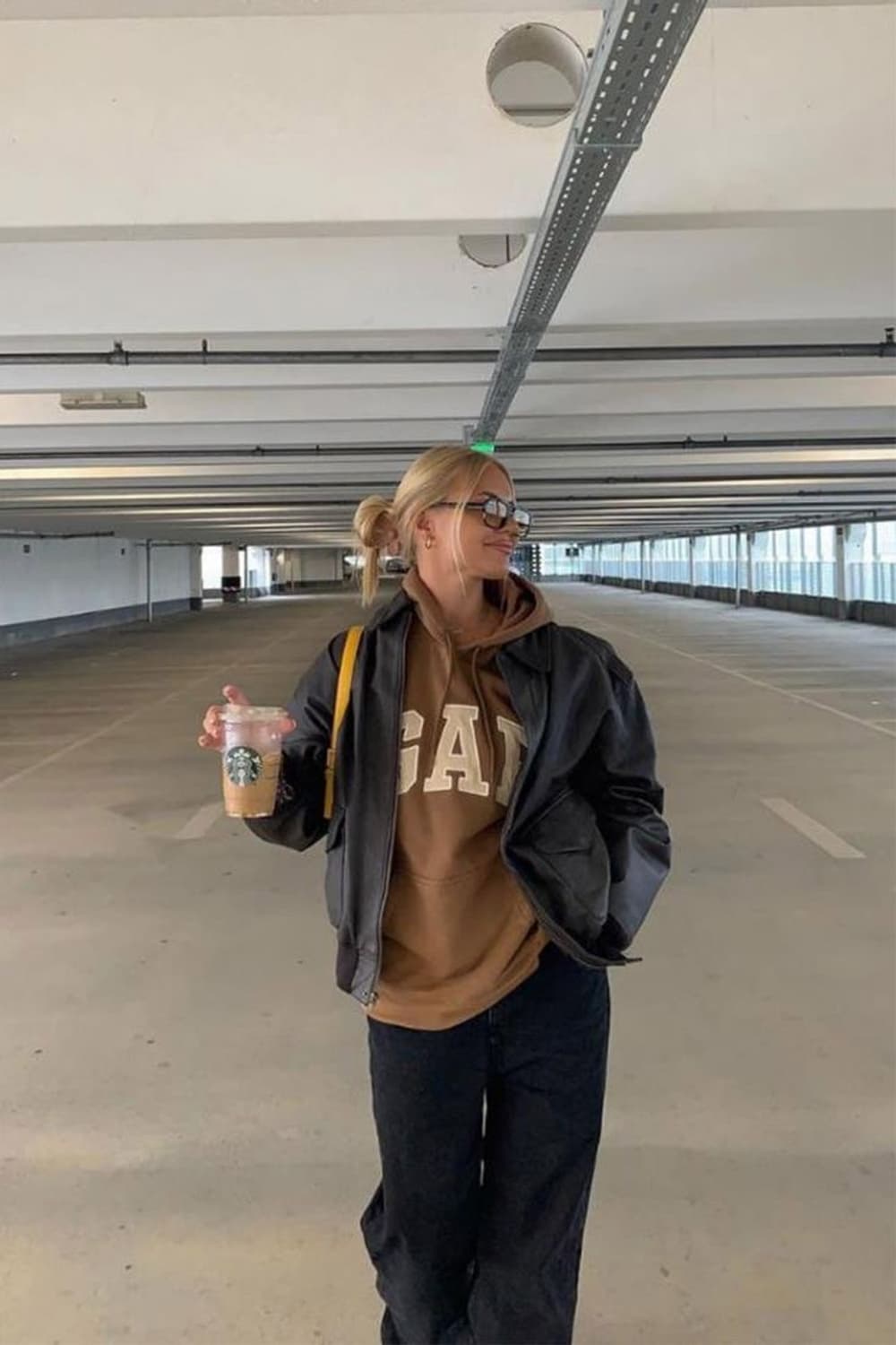 갭 gap 브라운 후드티 상품이미지1