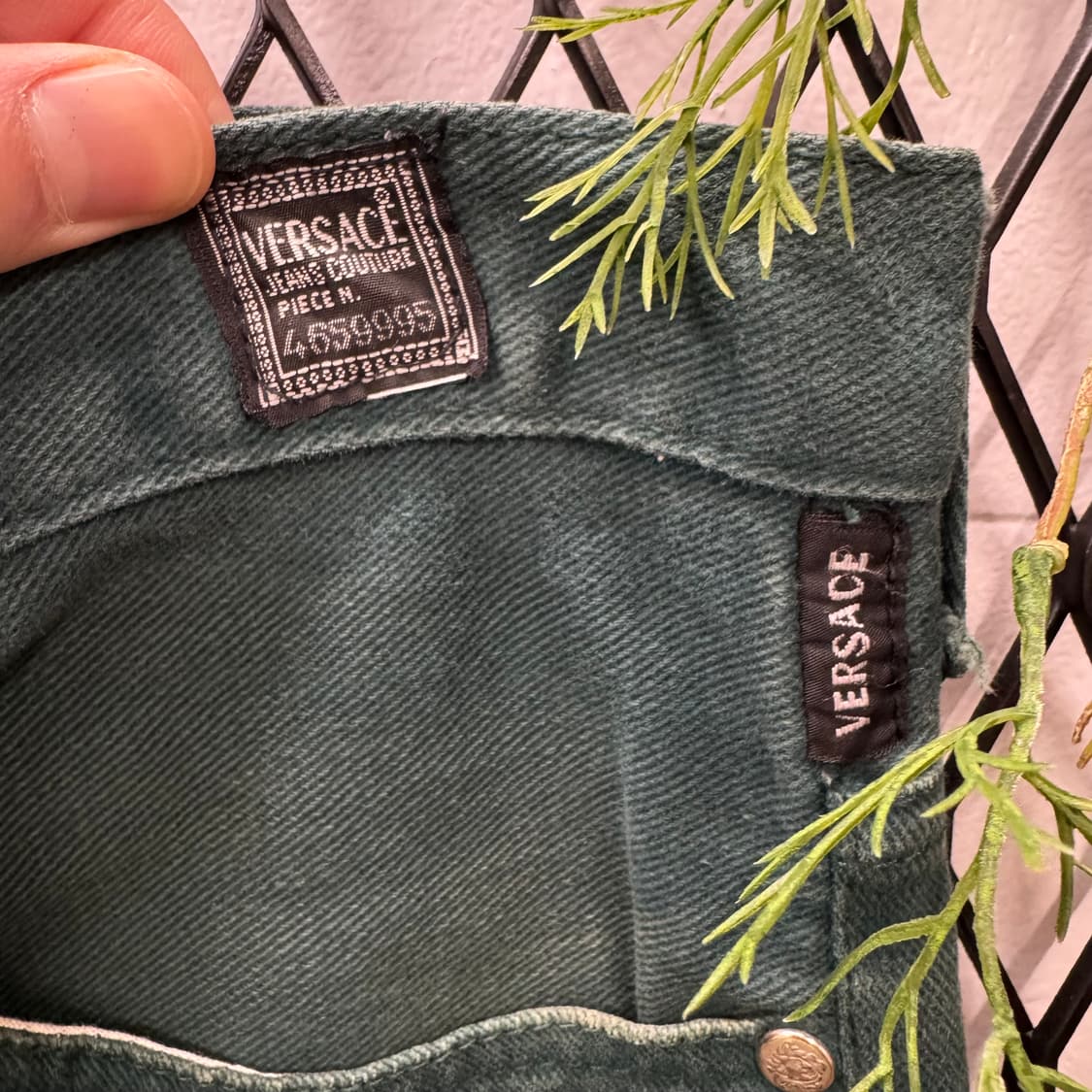 90s 베르사체 진스 꾸뛰르 코튼 팬츠 후면 로고탭 포인트 그린 상품이미지6