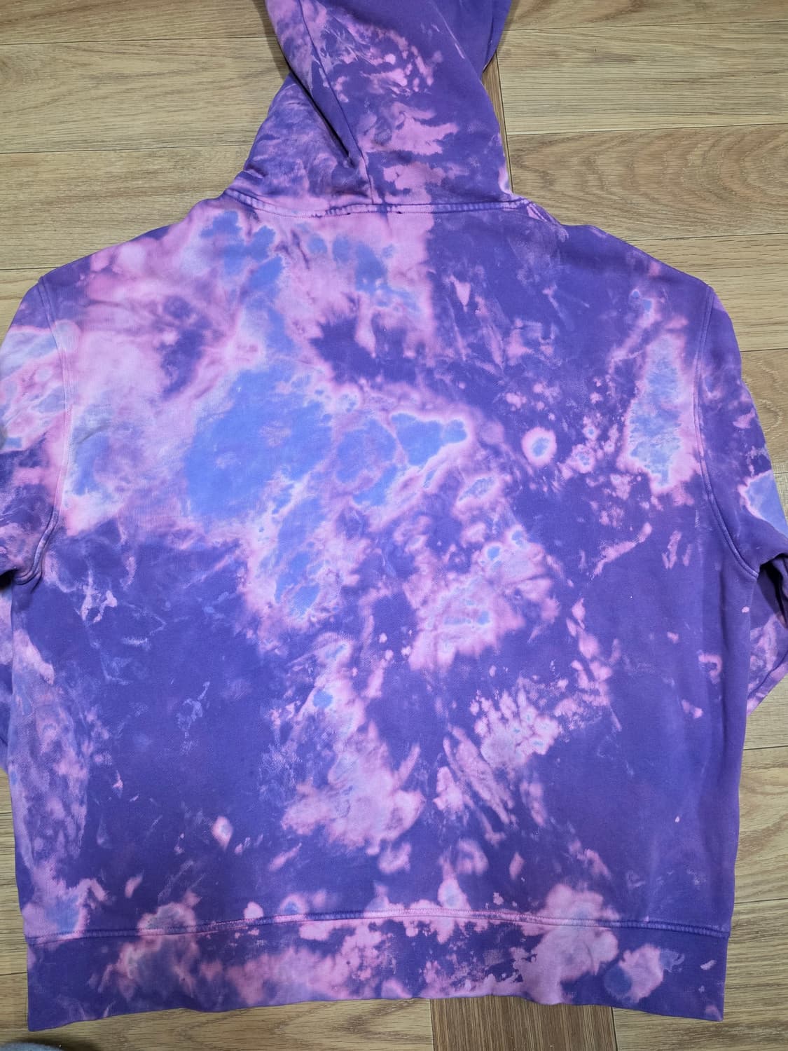 아크네스튜디오 타이다이 후드 상품이미지2