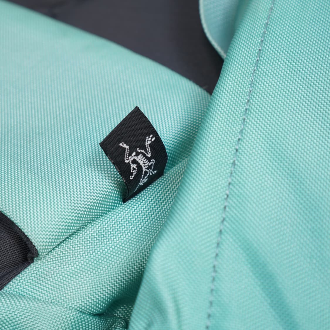 아크테릭스 미스트랄 8 크로스백 상품이미지6