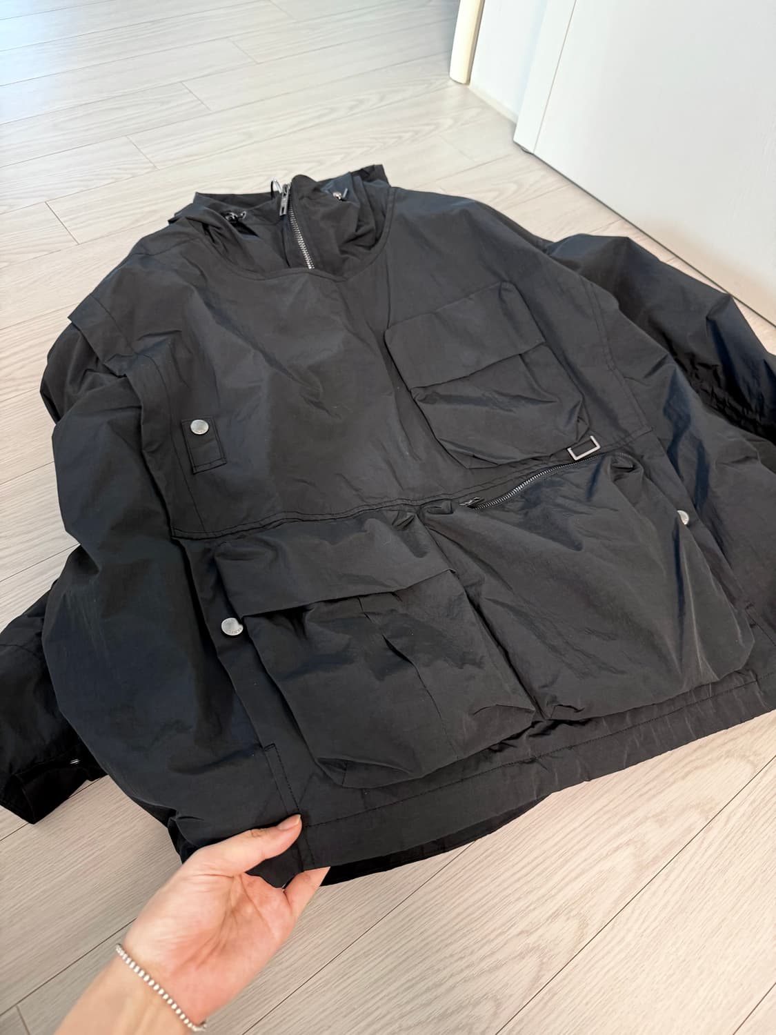 [50] 우영미 24SS 블랙 멀티 포켓 아노락 상품이미지2