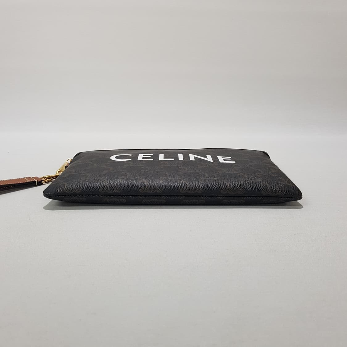 셀린느 스몰 퀴르 트리옹프 스트랩 파우치 상품이미지7