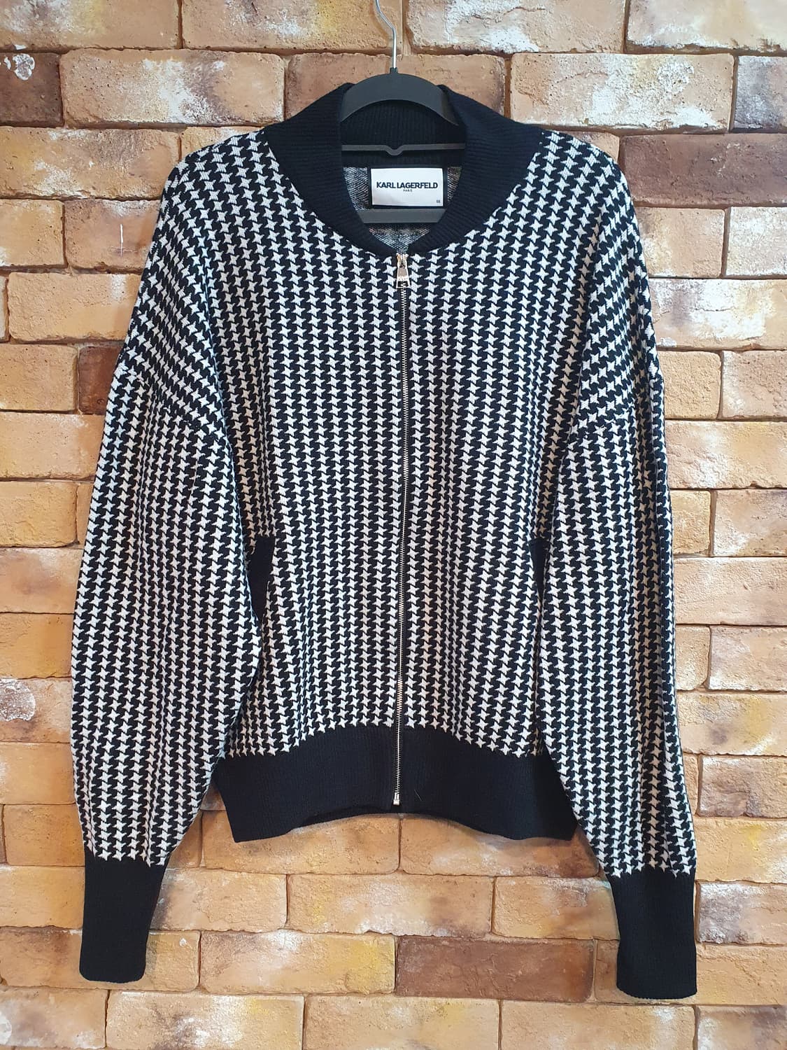 칼 라거펠트 하운드투스 패턴의 니트 집업 가디건 상품이미지1