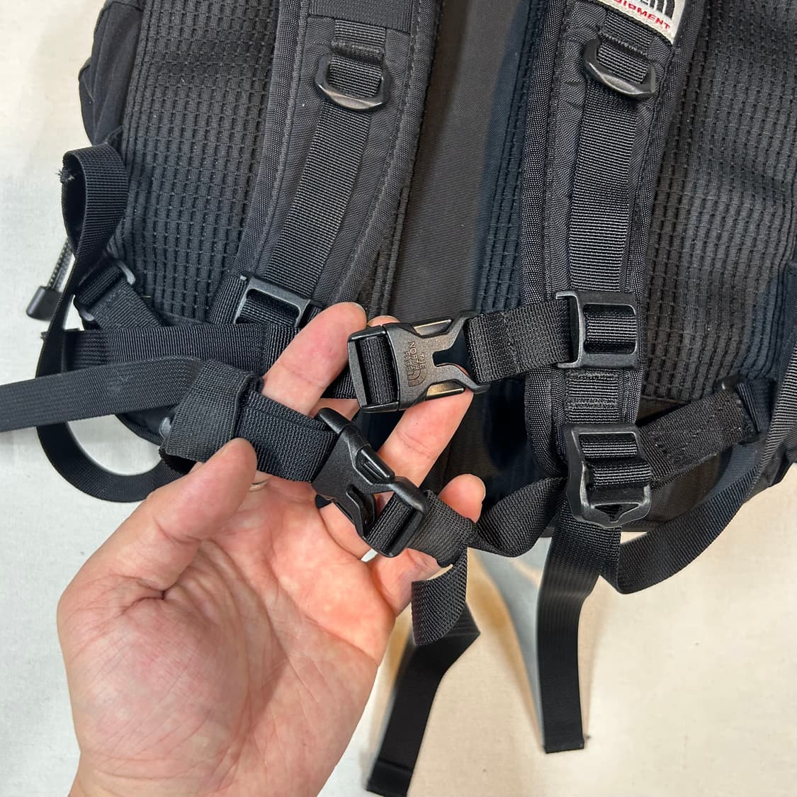 노스페이스 미니샷 20L 백팩 가방 블랙 상품이미지8