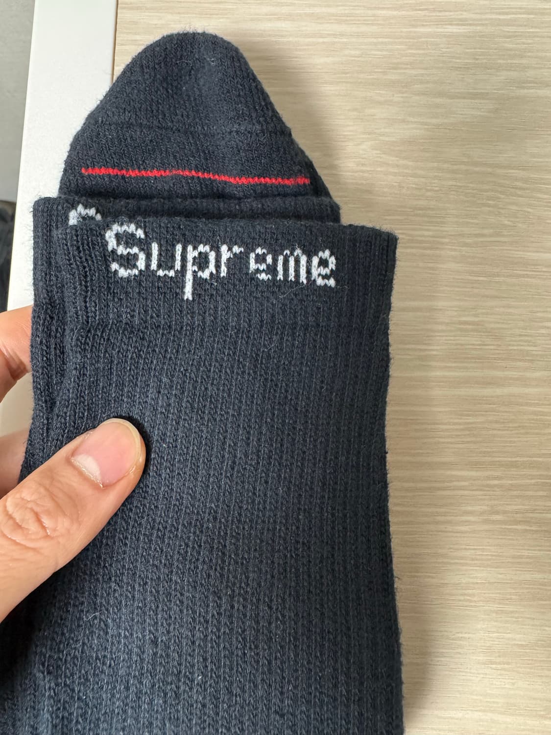 슈프림 하네스 양말 상품이미지3